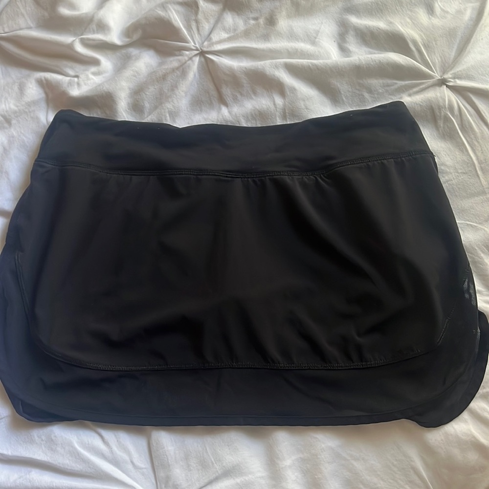 Black lulu lemon tennis skirt
